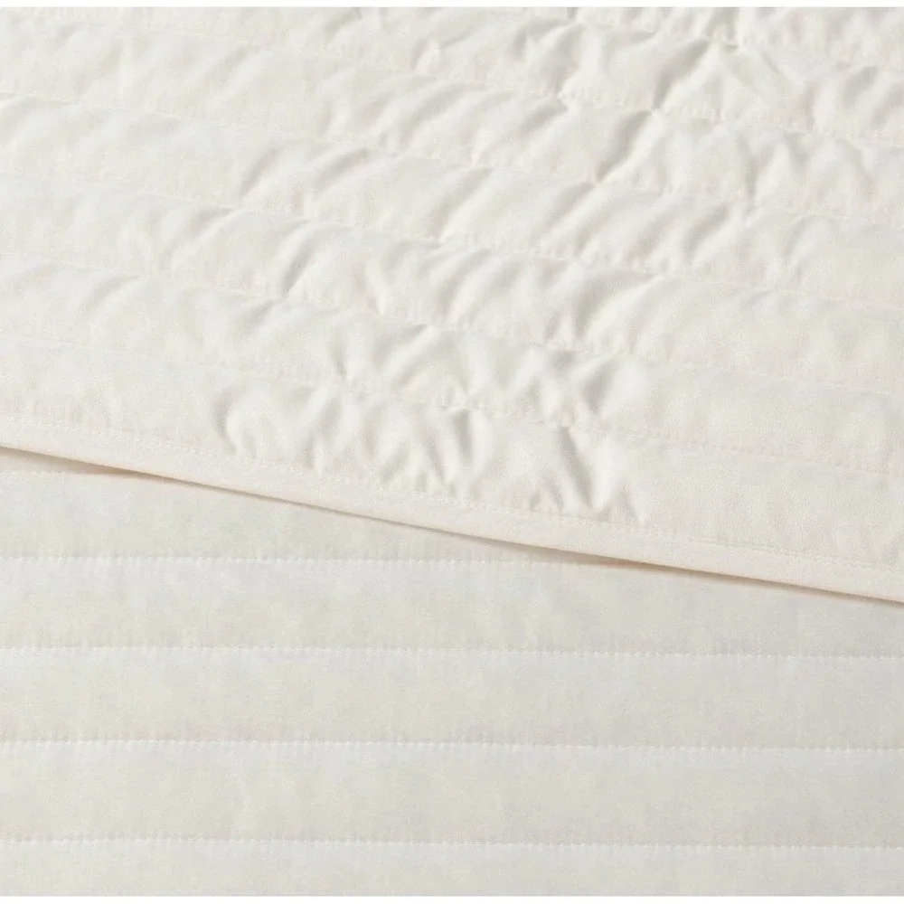 Twin/XL Twin Satin Quilt Ivory- Room Essentials 92in X 66in
